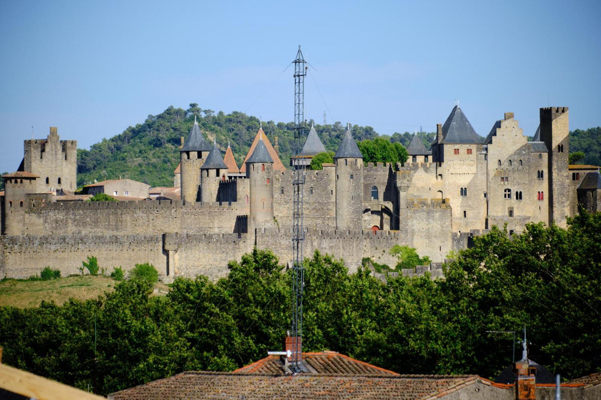 Mon Toit Carcassonnais •Hypercentre •Terrasse •Vue Daire Carcassonne Dış mekan fotoğraf